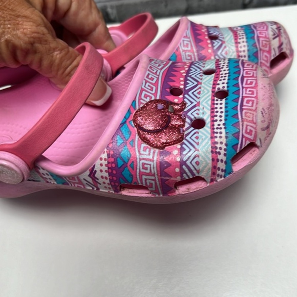 Crocs‎ - Picture 3 of 9